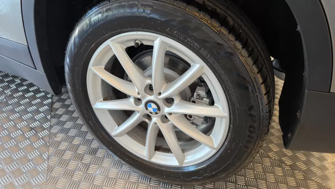 BMW X1 2016 - 22500 EUR, 76896 km - AUTO.MOTO.pt - 76896km - foto 33 de 61