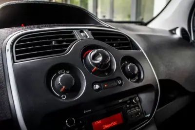 Renault KANGOO EXPRESS 1.5 DCI 115HP ENERGY MAXI BUSINESS 2016 - 5490 EUR, 397806 km - AUTO.MOTO.pt - 397806km - foto 10 de 23