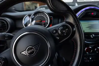 MINI One 2016 - 21500 EUR, 112000 km - AUTO.MOTO.pt - 112000km - foto 3 de 34