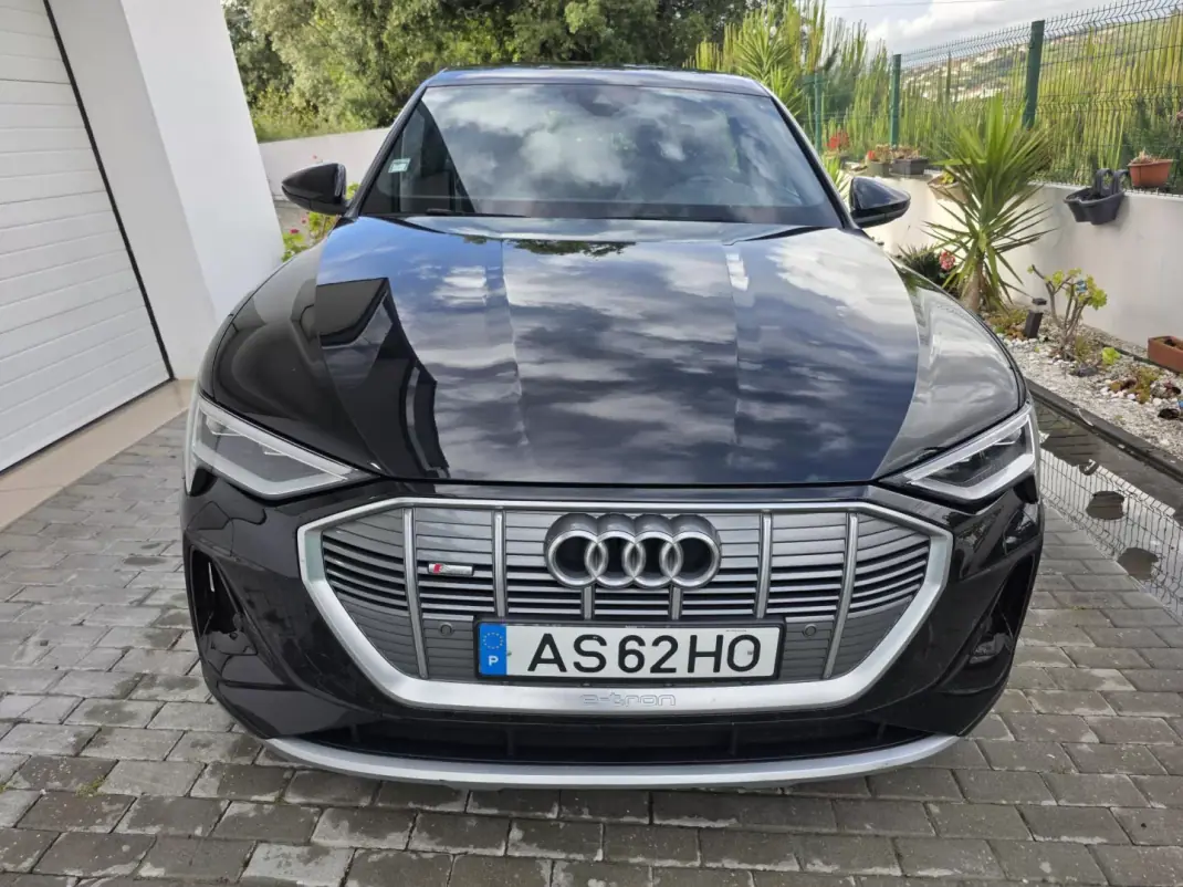Audi e-tron 2022 - 31750 EUR, 115000 km - AUTO.MOTO.pt - 115000km - foto 13 de 73