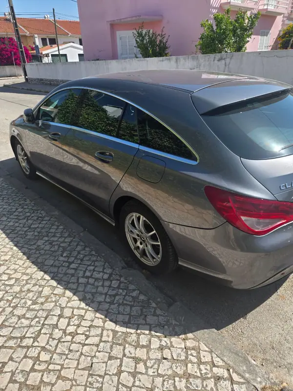 Mercedes-Benz CLA 180 2017 - 14500 EUR, 158000 km - AUTO.MOTO.pt - 158000km - foto 2 de 6