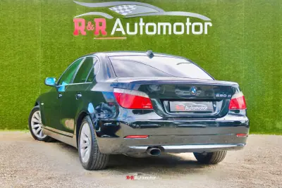 BMW 520 2008 - 9000 EUR, 343000 km - AUTO.MOTO.pt - 343000km - foto 2 de 34