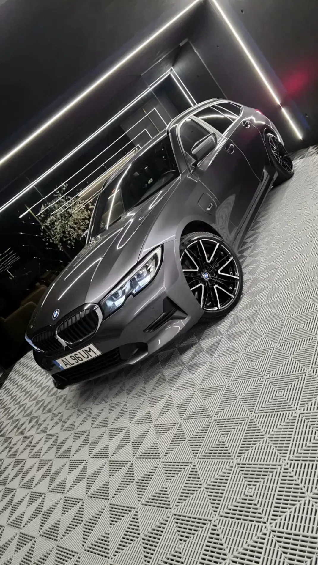 BMW 320 2021 - 25750 EUR, 142786 km - AUTO.MOTO.pt - 142786km - foto 8 de 17