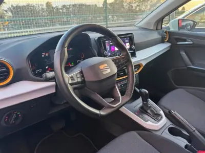 SEAT Arona 2024 - 19990 EUR, 52300 km - AUTO.MOTO.pt - 52300km - foto 7 de 16