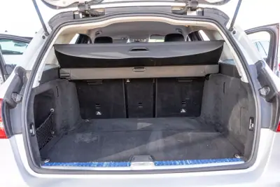 Mercedes-Benz C 200 2019 - 22900 EUR, 84000 km - AUTO.MOTO.pt - 84000km - foto 18 de 19