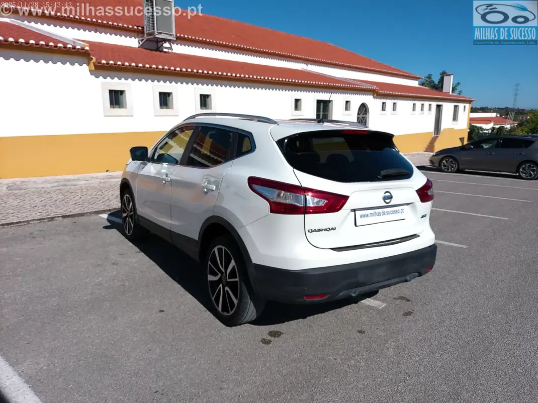 Nissan Qashqai 2015 - 12850 EUR, 212000 km - 212000km - foto 4 de 31