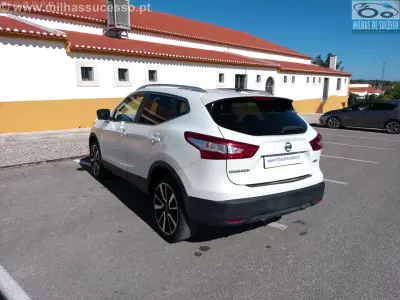 Nissan Qashqai 2015 - 12850 EUR, 212000 km - 212000km - foto 4 de 31