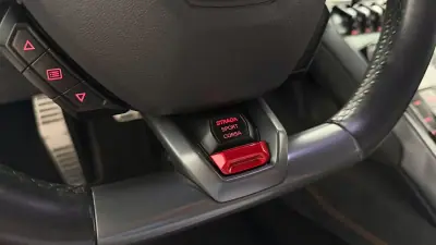 Lamborghini Huracán 2015 - 229990 EUR, 107545 km - 107545km - foto 21 de 29