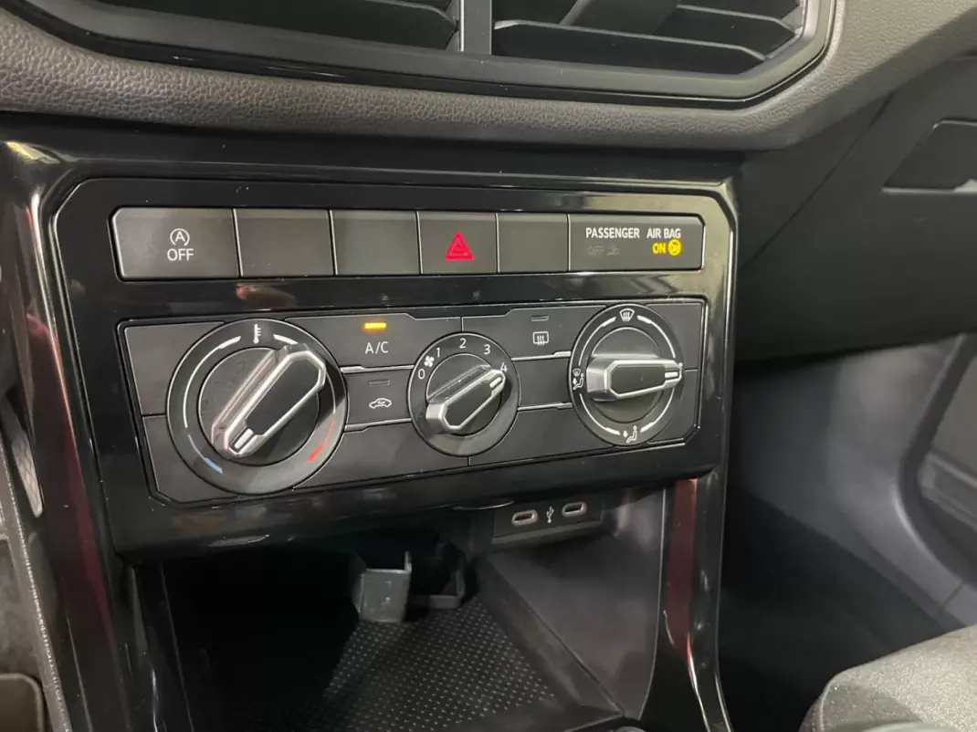 Volkswagen T-Cross 2024 - 19999 EUR, 10000 km - 10000km - foto 43 de 51