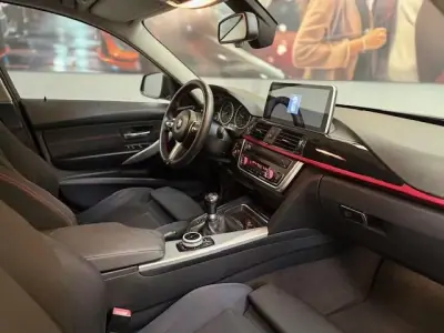 BMW 320 2013 - 11250 EUR, 242000 km - AUTO.MOTO.pt - 242000km - foto 17 de 20