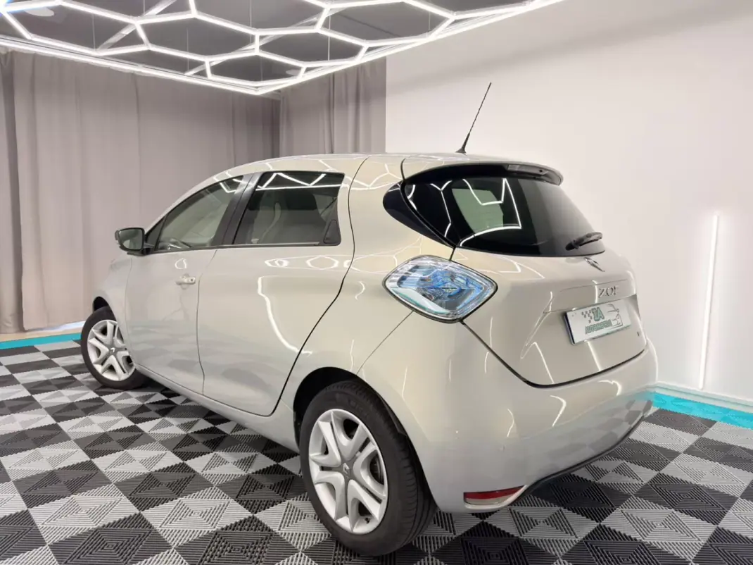 Renault Zoe 2019 - 10500 EUR, 99000 km - 99000km - foto 5 de 19