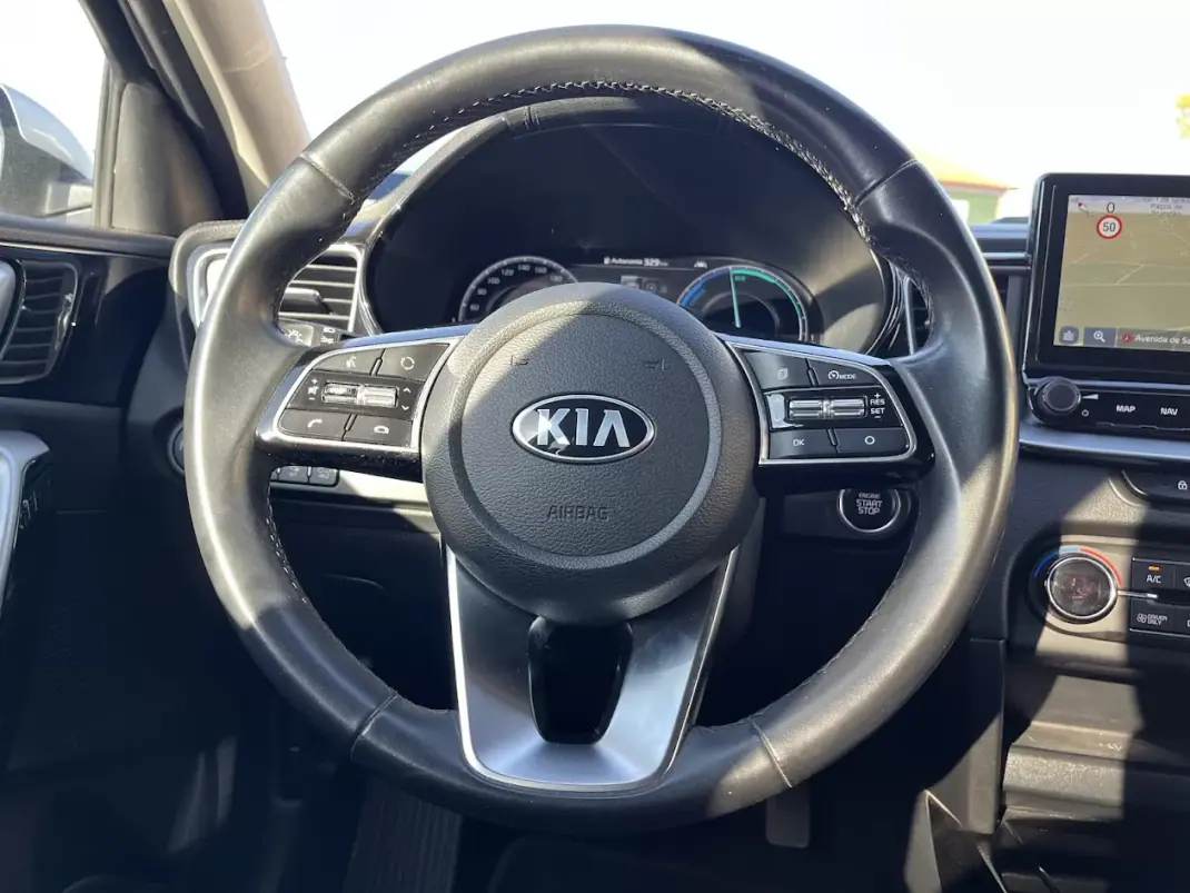 Kia XCeed 2021 - 16950 EUR, 147000 km - AUTO.MOTO.pt - 147000km - foto 14 de 33