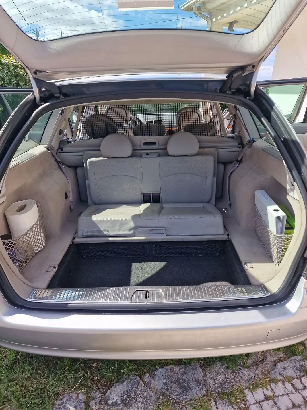 Mercedes-Benz E 220 2006 - 6500 EUR, 325000 km - AUTO.MOTO.pt - 325000km - foto 2 de 5