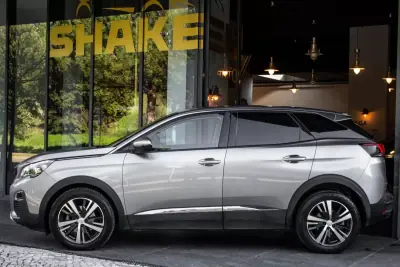 Peugeot 3008 2018 - 16890 EUR, 127901 km - AUTO.MOTO.pt - 127901km - foto 5 de 43