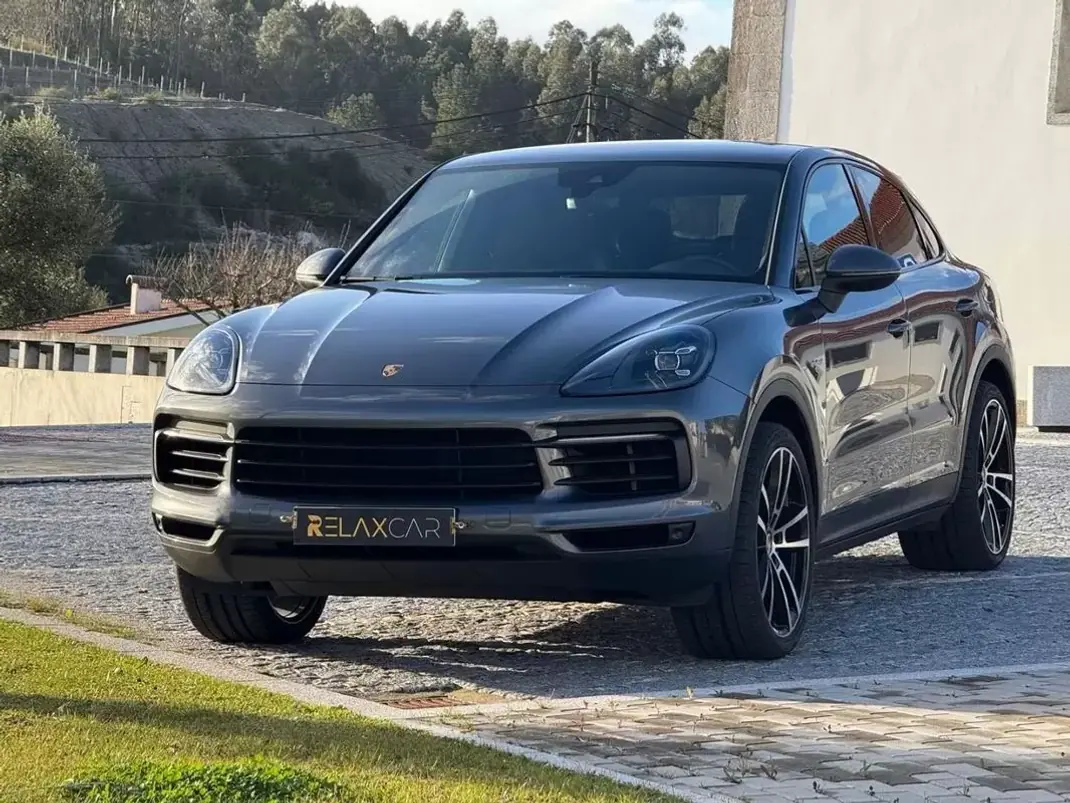 Porsche Cayenne Coupé 2021 - 64999 EUR, 119000 km - AUTO.MOTO.pt - 119000km - foto 3 de 37