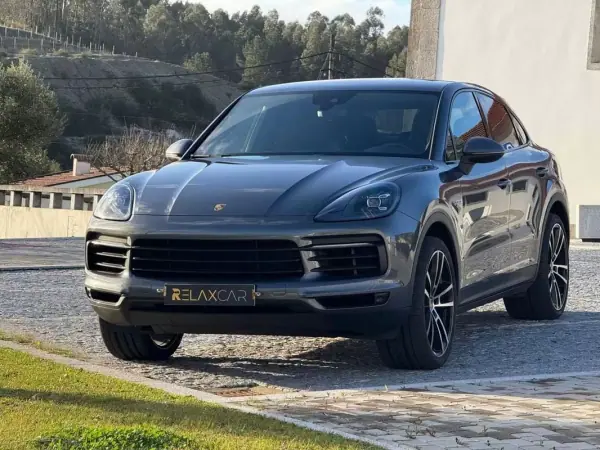 Porsche Cayenne Coupé 2021 - 64999 EUR, 119000 km - AUTO.MOTO.pt - 119000km - foto 3 de 37