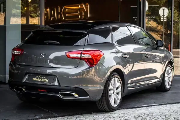 Citroën DS5 2013 - 8400 EUR, 271674 km - AUTO.MOTO.pt - 271674km - foto 4 de 39
