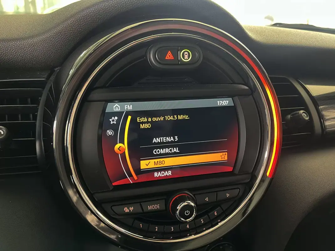 MINI Electric 2020 - 17800 EUR, 55687 km - AUTO.MOTO.pt - 55687km - foto 11 de 27