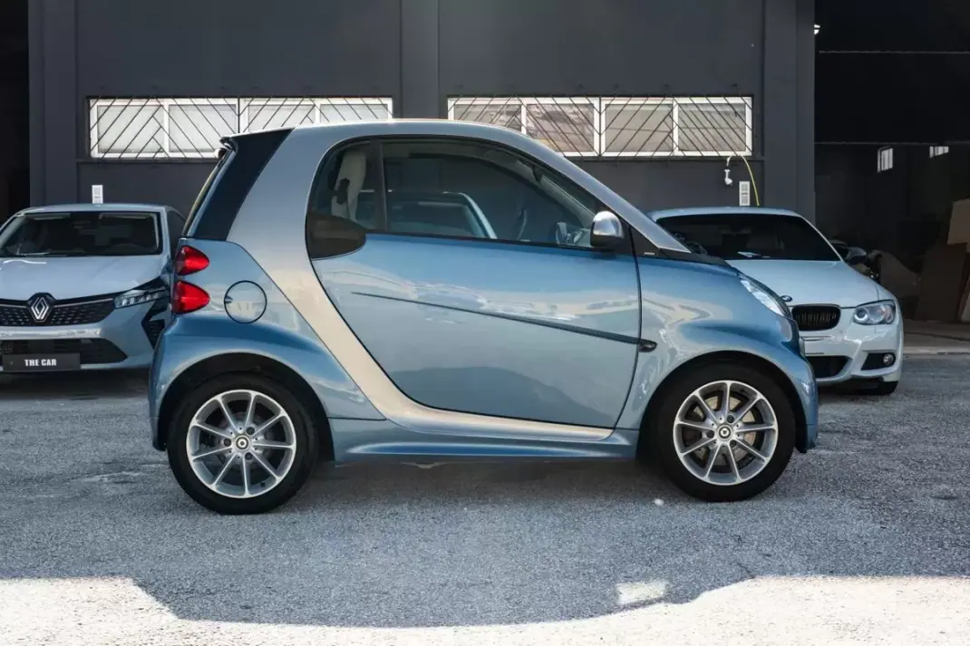 Smart ForTwo Coupé 2012 - 7250 EUR, 167579 km - AUTO.MOTO.pt - 167579km - foto 2 de 16