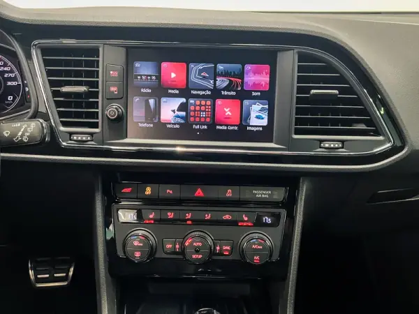 SEAT Leon ST 2019 - 27900 EUR, 87000 km - AUTO.MOTO.pt - 87000km - foto 14 de 23