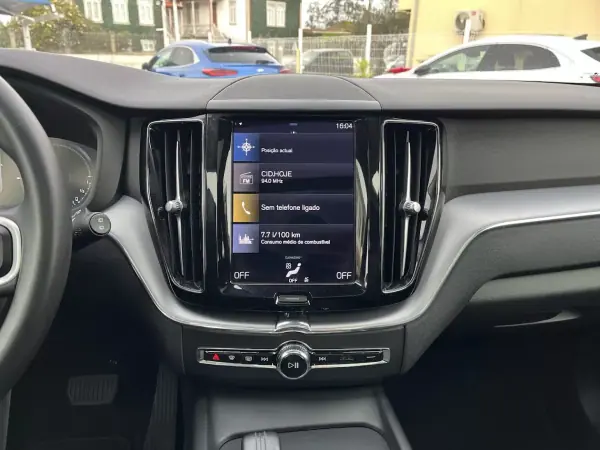 Volvo XC 60 2020 - 32750 EUR, 141000 km - AUTO.MOTO.pt - 141000km - foto 19 de 51