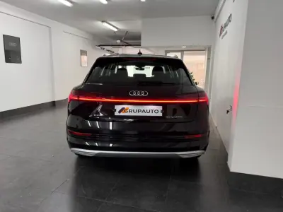 Audi e-tron 2019 - 27990 EUR, 113000 km - AUTO.MOTO.pt - 113000km - foto 5 de 35