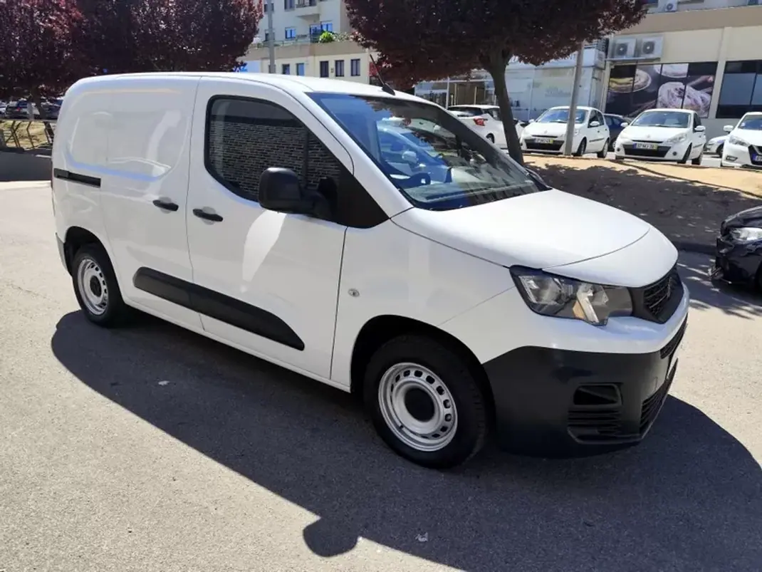 Peugeot Partner 1.6 HDI , 3 Lug. , Iva Dedutivel 2019 - 12480 EUR, 131000 km - AUTO.MOTO.pt - 131000km - foto 7 de 29