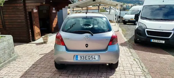 Toyota Yaris 2017 - 6950 EUR, 221000 km - AUTO.MOTO.pt - 221000km - foto 5 de 13