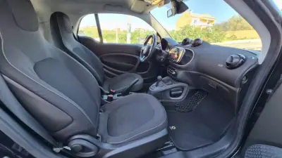 Smart Fortwo Cabrio 2016 - 10980 EUR, 90000 km - AUTO.MOTO.pt - 90000km - foto 8 de 15
