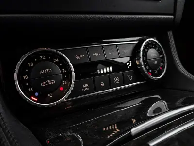 Mercedes-Benz CLS 350 2013 - 26950 EUR, 199000 km - AUTO.MOTO.pt - 199000km - foto 50 de 100