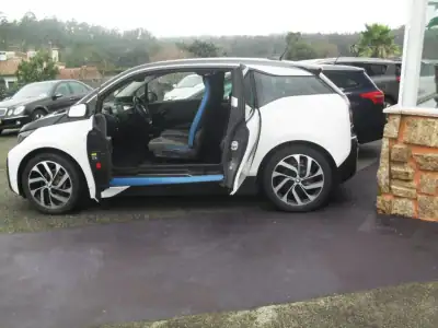 BMW i3 2018 - 17580 EUR, 93200 km - AUTO.MOTO.pt - 93200km - foto 2 de 28