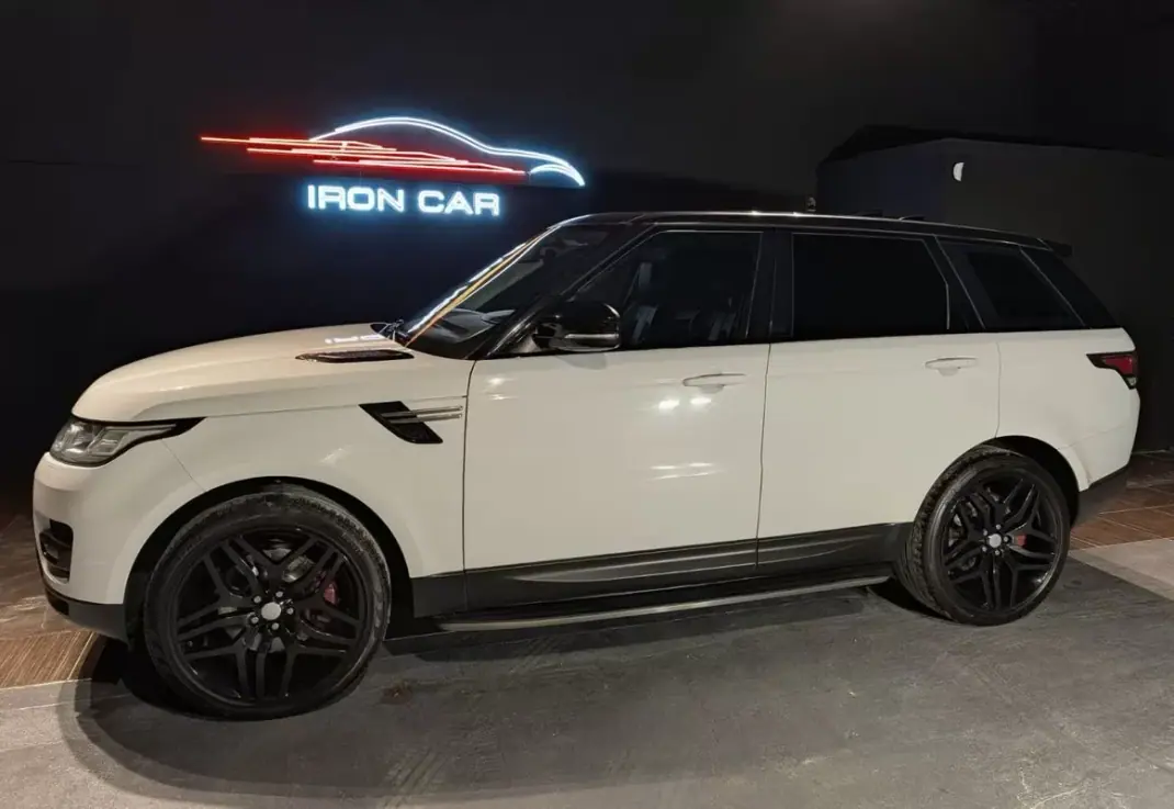 Land Rover Range Rover Sport 2018 - 47900 EUR, 107438 km - AUTO.MOTO.pt - 107438km - foto 1 de 17