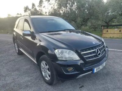 Mercedes-Benz ML 350 2010 - 15900 EUR, 220100 km - AUTO.MOTO.pt - 220100km - foto 2 de 18