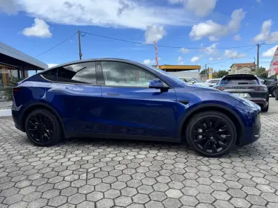 Tesla Model Y 2024 - 34500 EUR, 38000 km - 38000km - foto 5 de 25