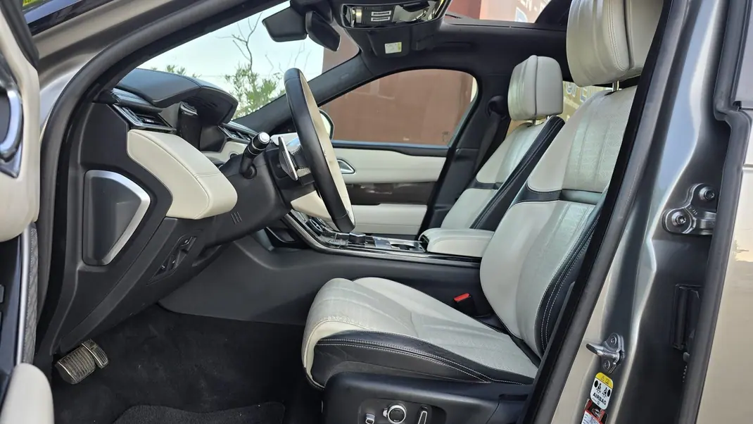 Land Rover Range Rover Velar 2017 - 27950 EUR, 205000 km - 205000km - foto 7 de 15