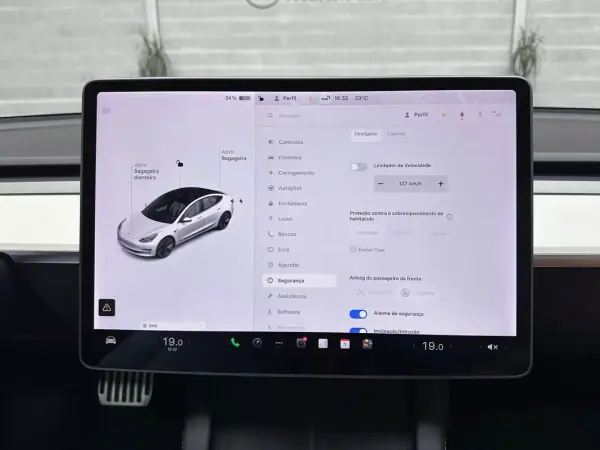 Tesla Model 3 2021 - 27950 EUR, 49088 km - AUTO.MOTO.pt - 49088km - foto 26 de 59