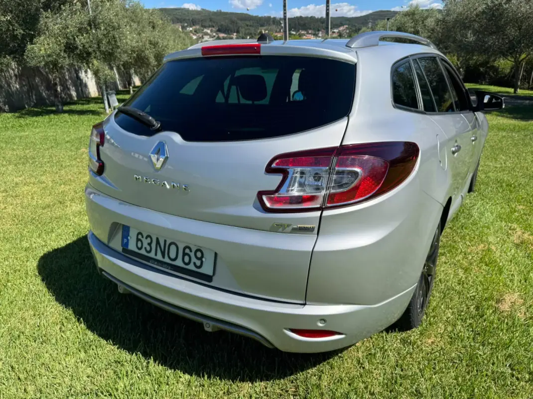 Renault Mégane Break 2013 - 8950 EUR, 239000 km - 239000km - foto 4 de 12