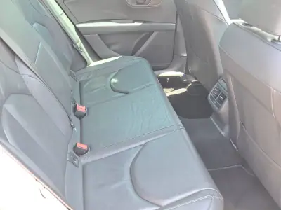 SEAT Leon 2014 - 10900 EUR, 261084 km - AUTO.MOTO.pt - 261084km - foto 23 de 39