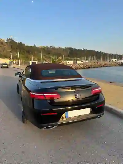 Mercedes-Benz E 220 2018 - 31900 EUR, 174000 km - AUTO.MOTO.pt - 174000km - foto 6 de 10