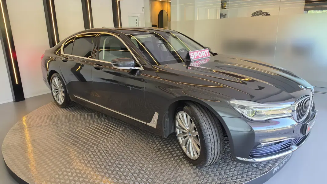 BMW 730 2016 - 29900 EUR, 188987 km - AUTO.MOTO.pt - 188987km - foto 20 de 69