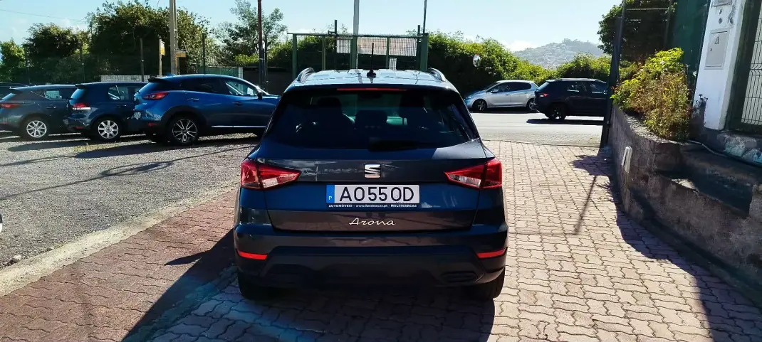 SEAT Arona 2023 - 15950 EUR, 72300 km - AUTO.MOTO.pt - 72300km - foto 5 de 12