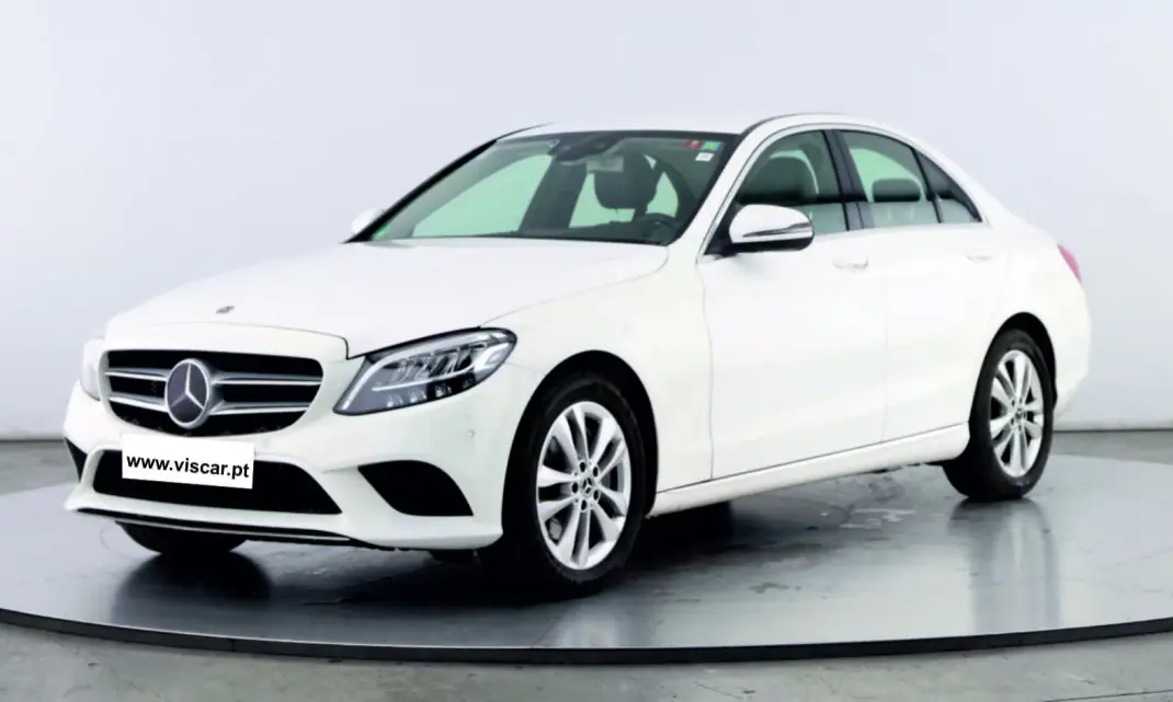 Mercedes-Benz C 300 2019 - 27990 EUR, 120000 km - AUTO.MOTO.pt - 120000km - foto 1 de 16