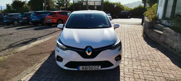 Renault Clio 2020 - 13750 EUR, 126000 km - AUTO.MOTO.pt - 126000km - foto 2 de 12