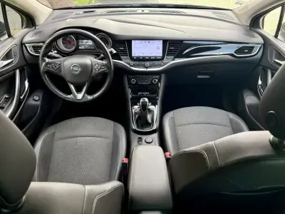 Opel Astra Sports Tourer 2016 - 10990 EUR, 127900 km - AUTO.MOTO.pt - 127900km - foto 9 de 35