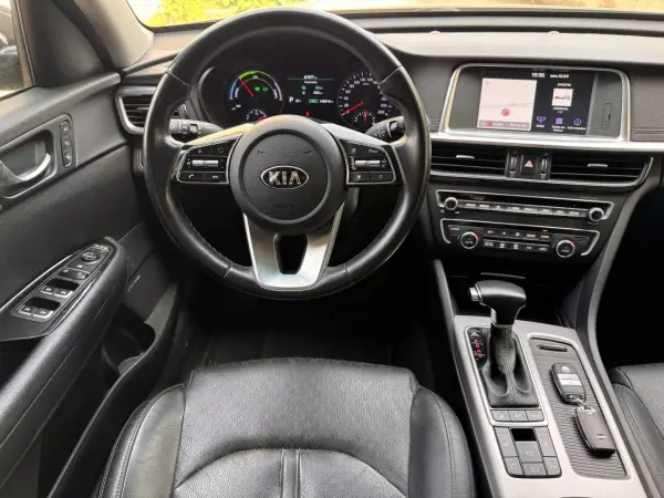 Kia Optima SW 2021 - 18500 EUR, 109915 km - AUTO.MOTO.pt - 109915km - foto 10 de 28