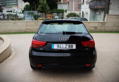 Audi A1 2011 - 11450 EUR, 136350 km - AUTO.MOTO.pt - 136350km - foto 22 de 26
