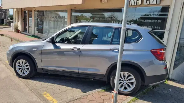 BMW X3 2011 - 13500 EUR, 174992 km - AUTO.MOTO.pt - 174992km - foto 7 de 23