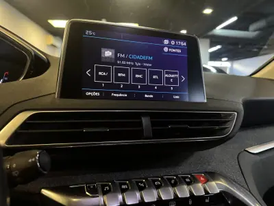Peugeot 3008 2018 - 14990 EUR, 103000 km - 103000km - foto 22 de 35