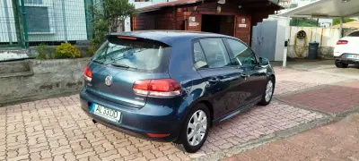 Volkswagen Golf 2010 - 9450 EUR, 220000 km - AUTO.MOTO.pt - 220000km - foto 6 de 13