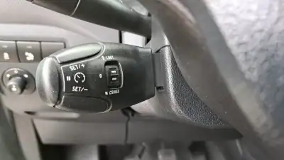 Peugeot Partner 1.6 BlueHDI L2 - 3 Lugares 2018 - 9900 EUR, 250472 km - AUTO.MOTO.pt - 250472km - foto 19 de 26